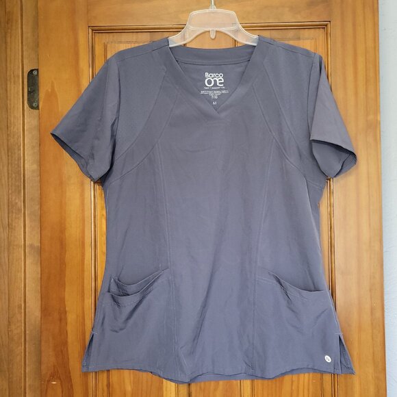 Too Many Scrubs!! - Picture 3 of 9